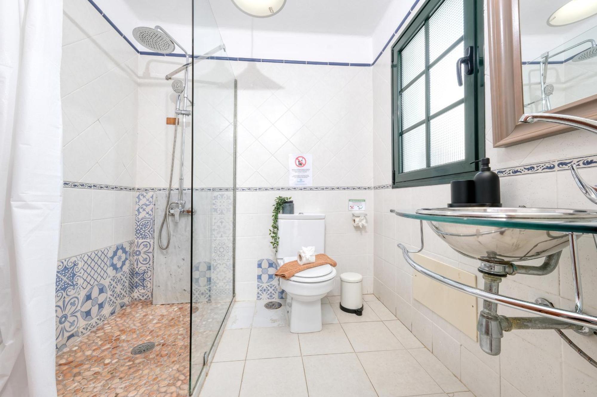 Casa Hibiscus - Shared Pool - Close To Seafront Promenade Punta Mujeres Extérieur photo