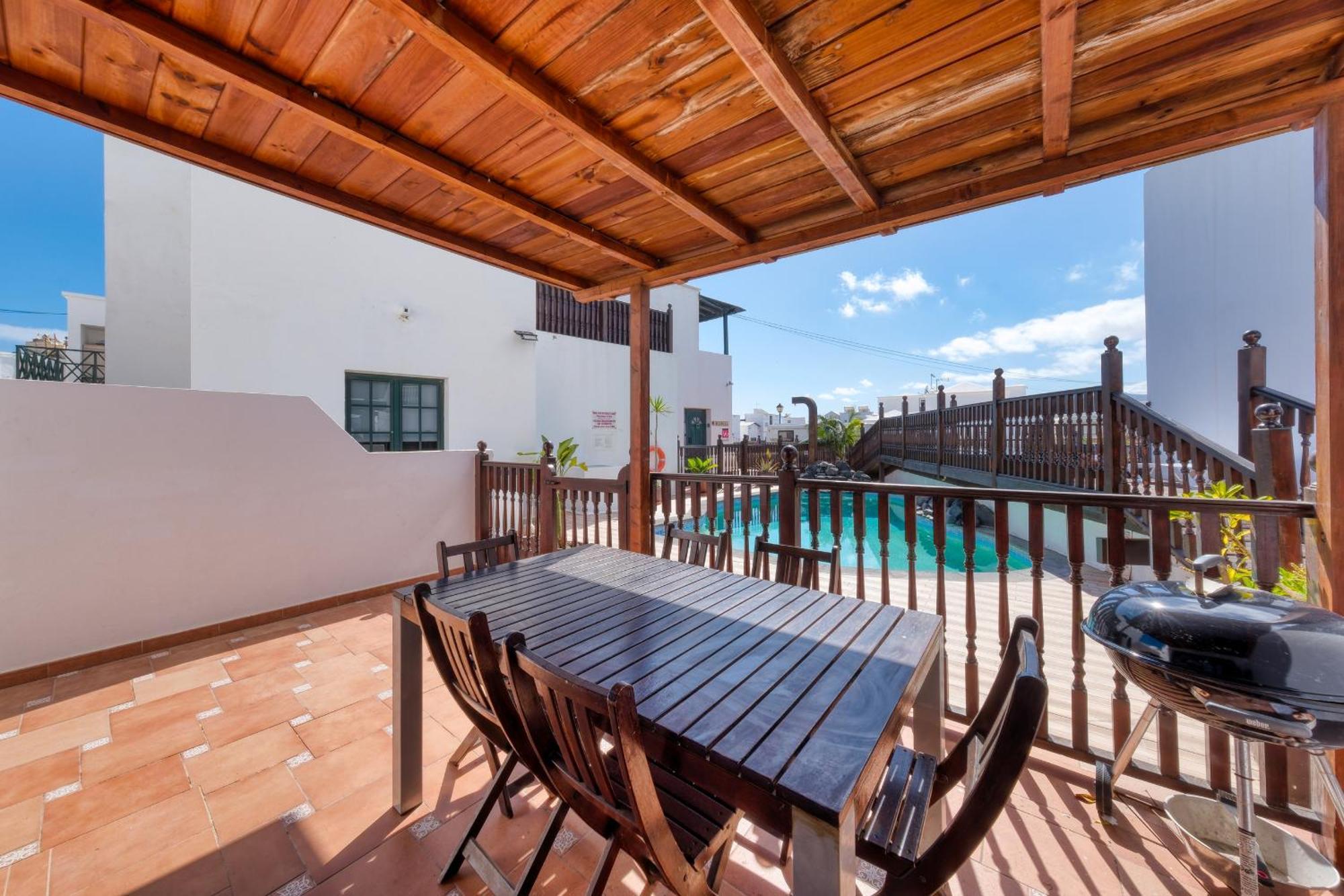 Casa Hibiscus - Shared Pool - Close To Seafront Promenade Punta Mujeres Extérieur photo
