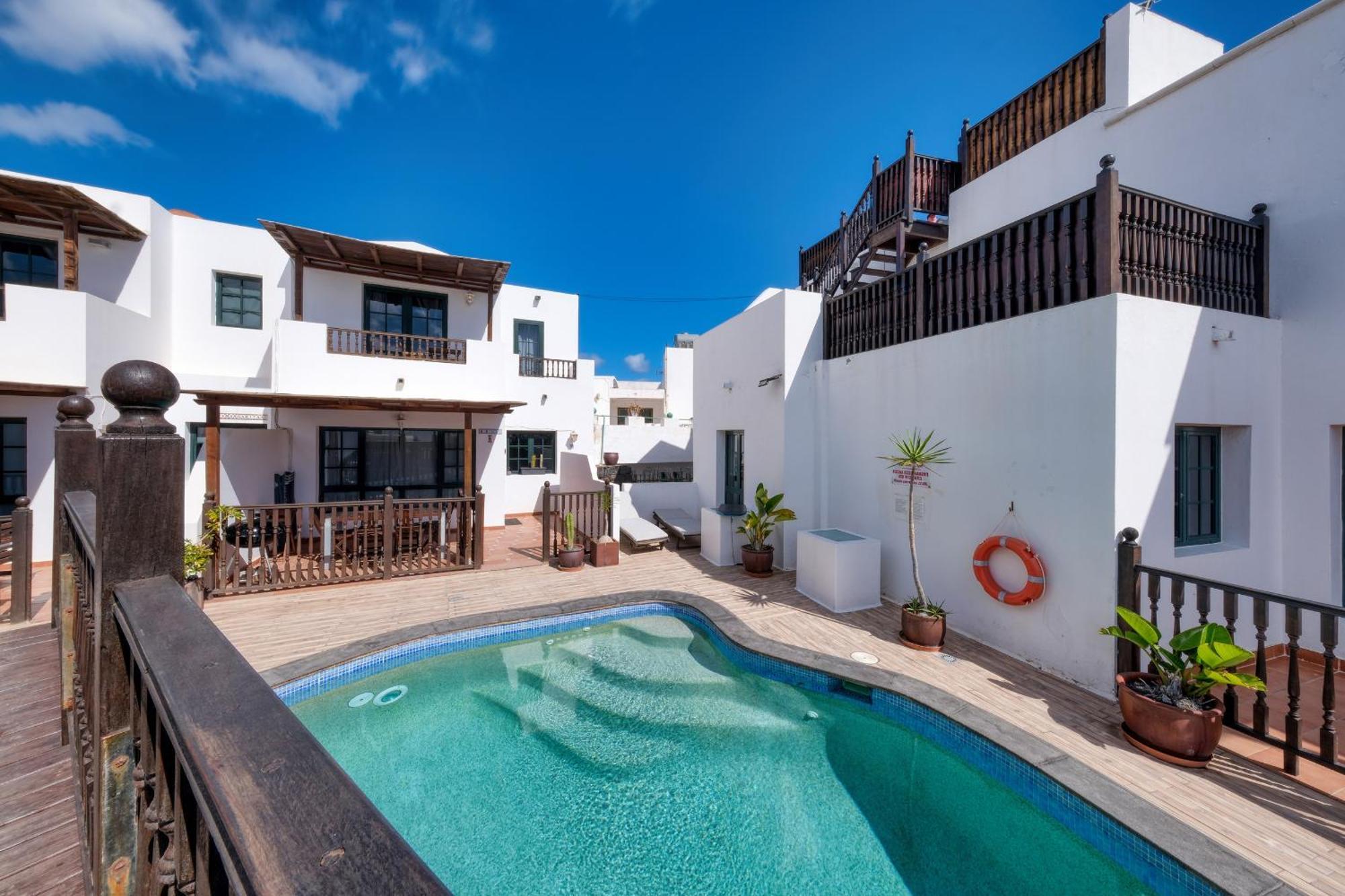 Casa Hibiscus - Shared Pool - Close To Seafront Promenade Punta Mujeres Extérieur photo