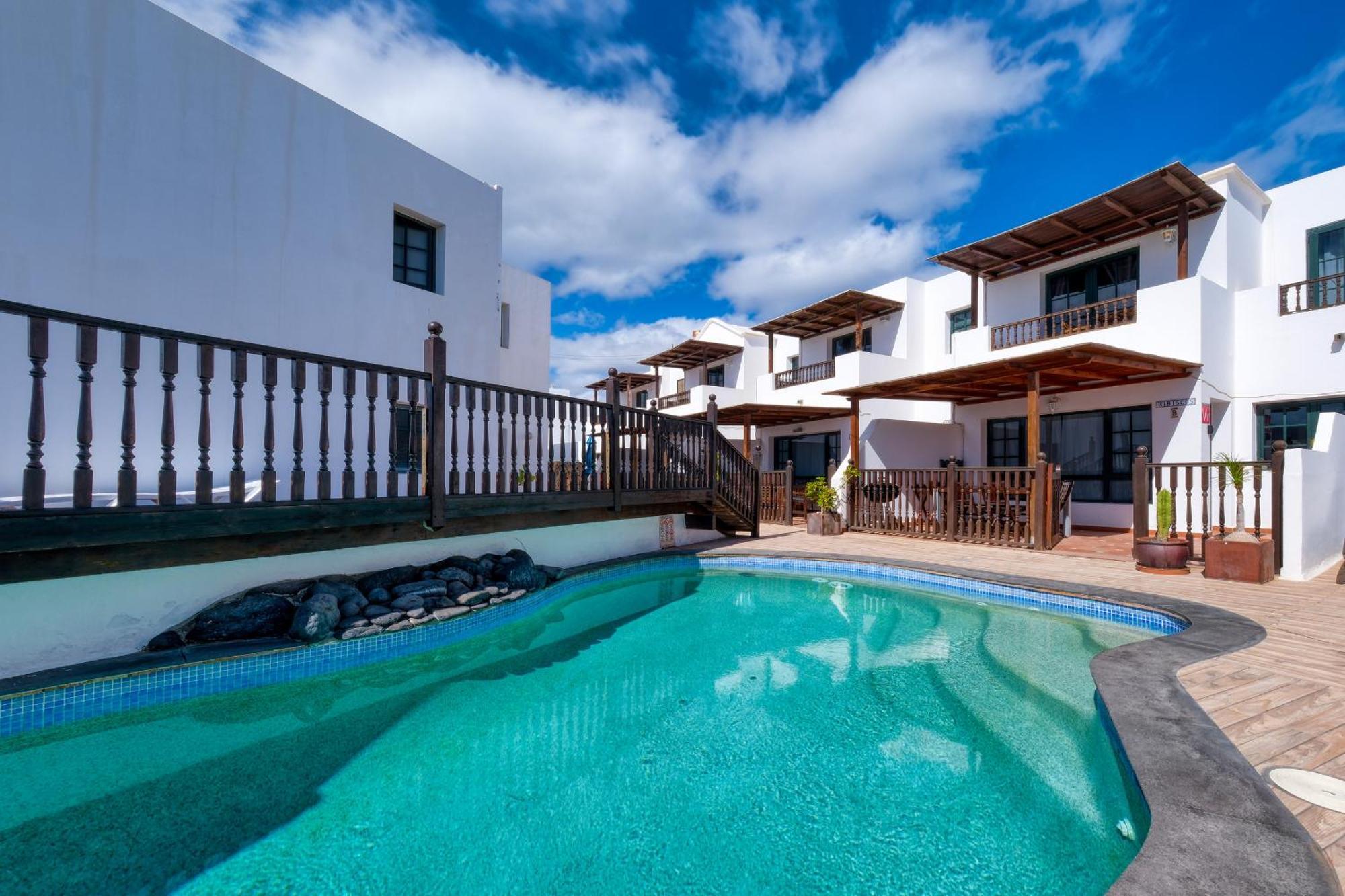 Casa Hibiscus - Shared Pool - Close To Seafront Promenade Punta Mujeres Extérieur photo